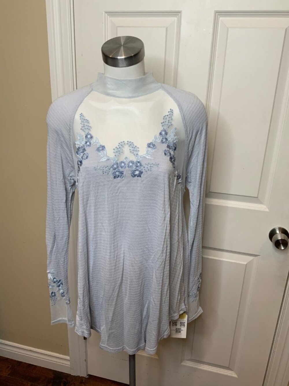 Free People Glacier Blue Floral Embroidered Mesh Saheli Top NWT, Size M
